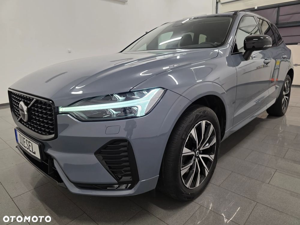Volvo XC 60 B4 D AWD Plus Dark - 2