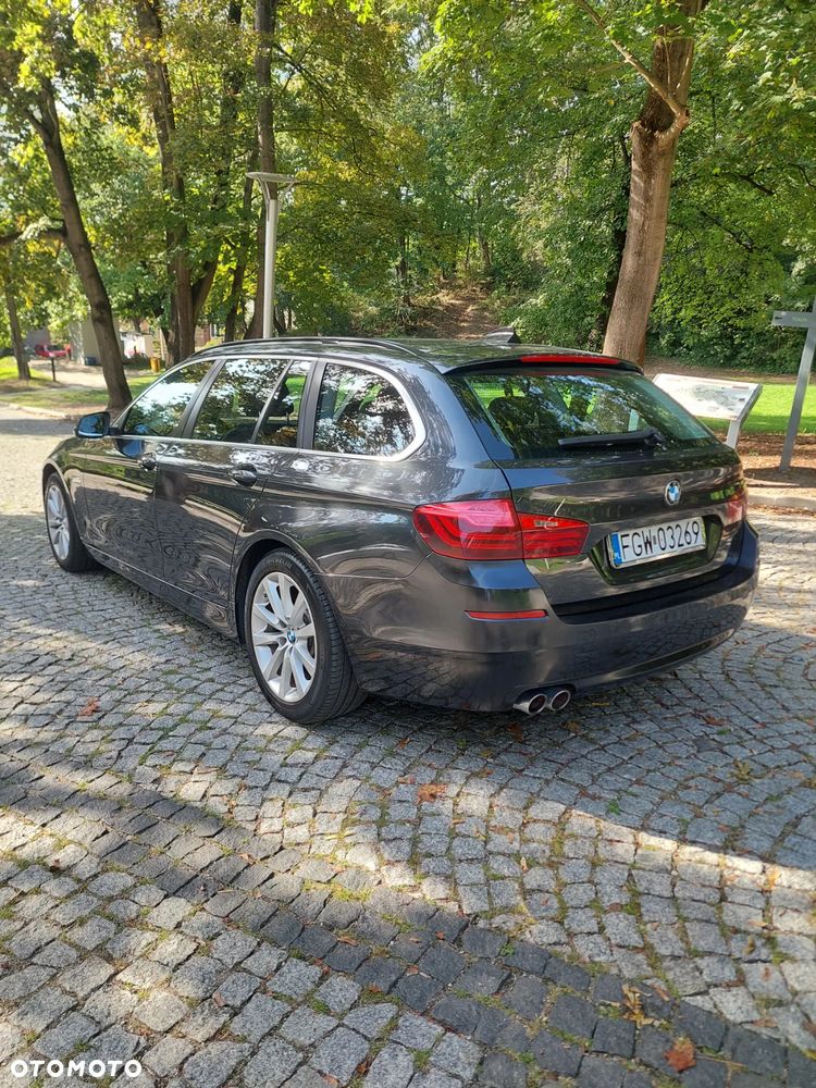 BMW Seria 5 518d - 19