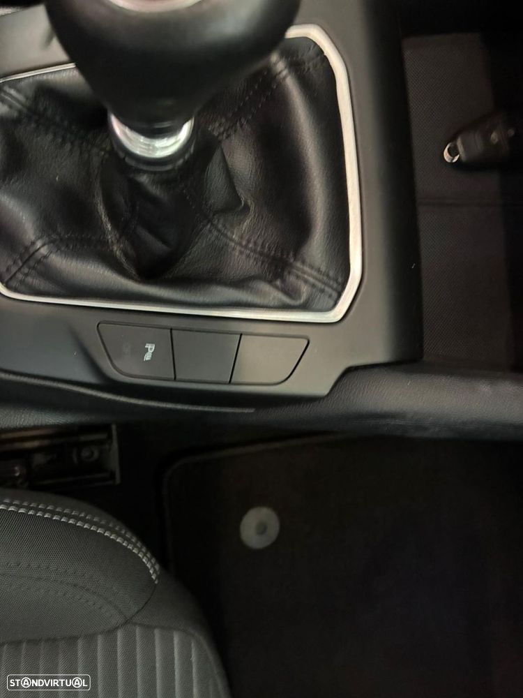 Ford Focus 1.0 EcoBoost Titanium - 31