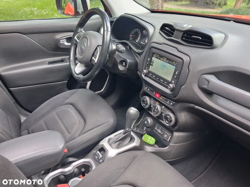 Jeep Renegade - 10