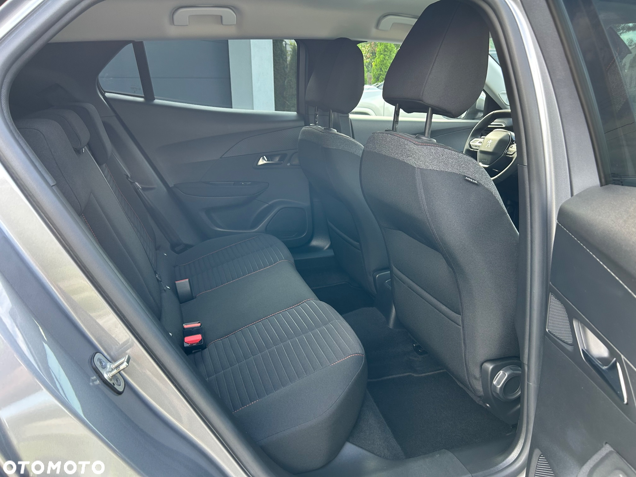 Peugeot 2008 PureTech 130 Active - 13