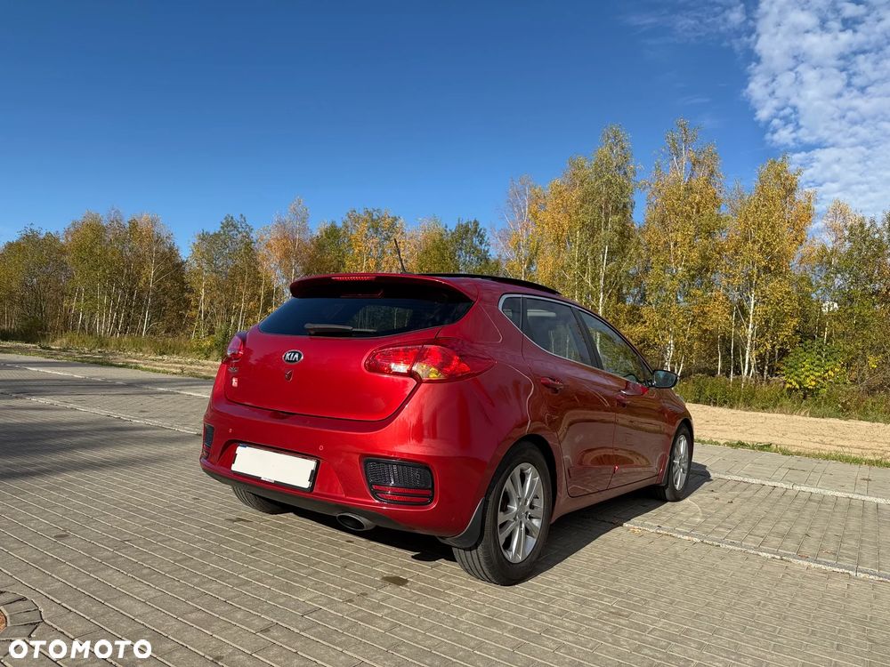 Kia Ceed 1.6 GDI DCT Platinum Edition - 38