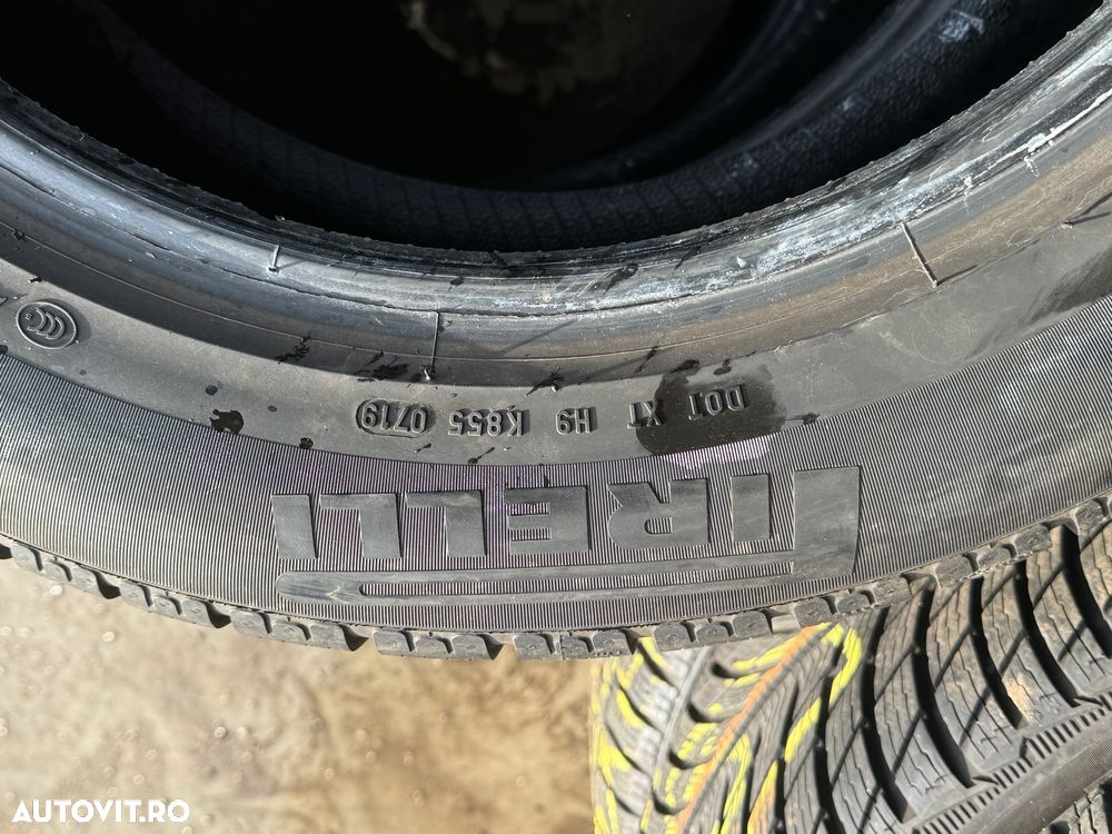Vând 4 anvelope 235/55/18 Pirelli de iarnă ca noi - 7
