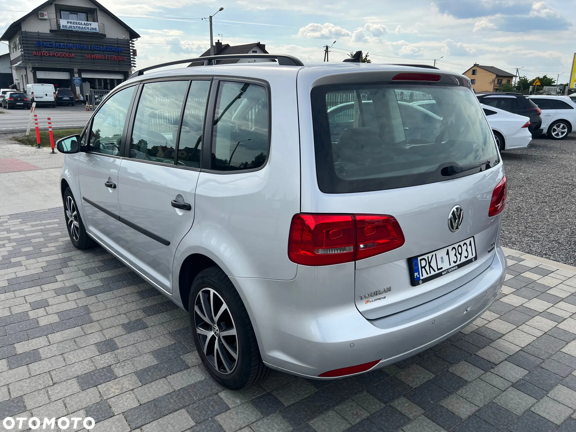 Volkswagen Touran 1.6 TDI DPF BlueMotion Technology Comfortline - 3