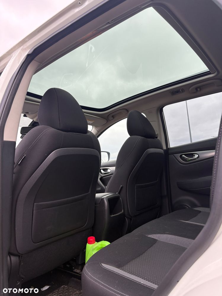 Nissan Qashqai 1.3 DIG-T N-CONNECTA - 13