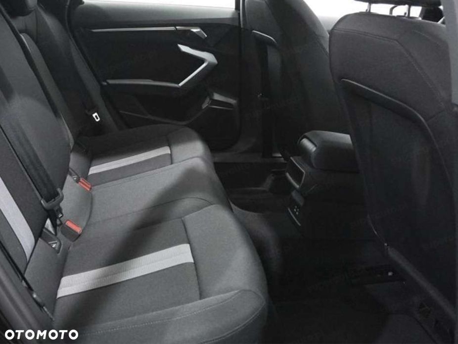 Audi A3 Sportback 30 TFSI mHEV S tronic - 18