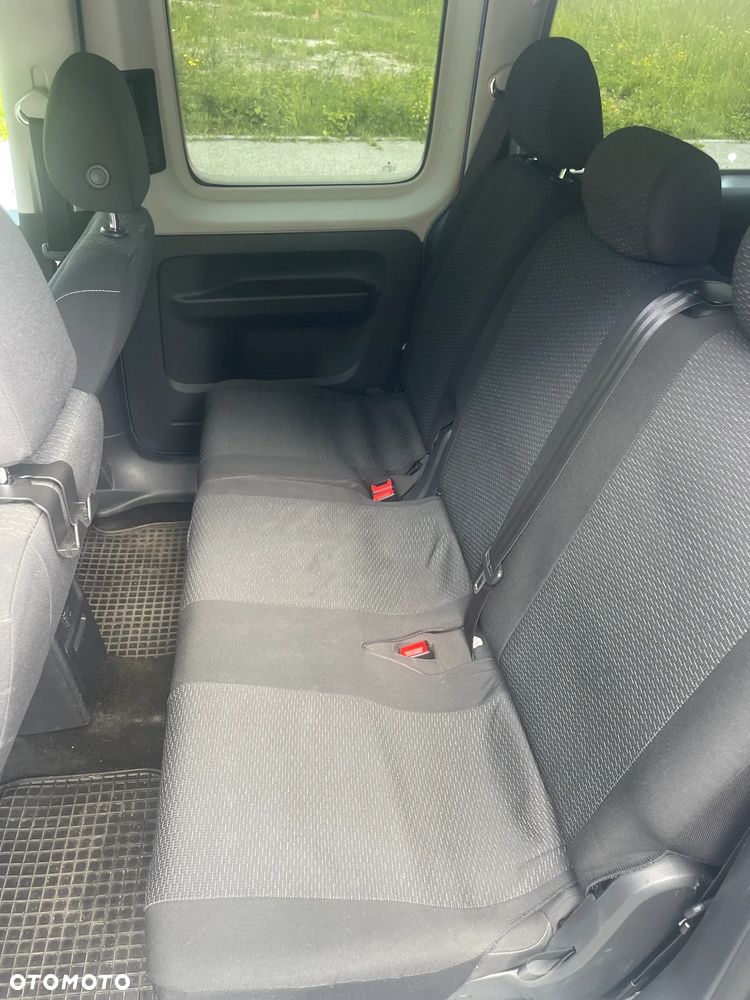 Volkswagen Caddy Maxi 2.0 TDI Comfortline DSG - 7