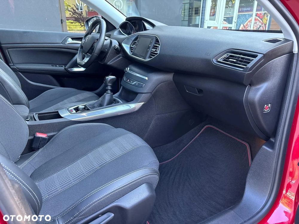 Peugeot 308 1.2 PureTech GPF Allure S&S - 40