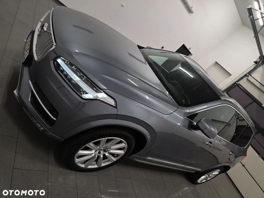 Volvo XC 90 D5 AWD R-Design - 4