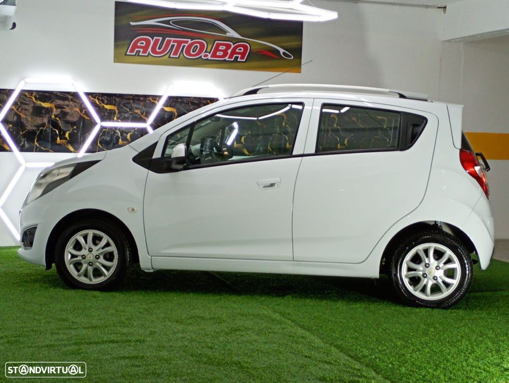 Chevrolet Spark 1.0 L Bi-Fuel - 36