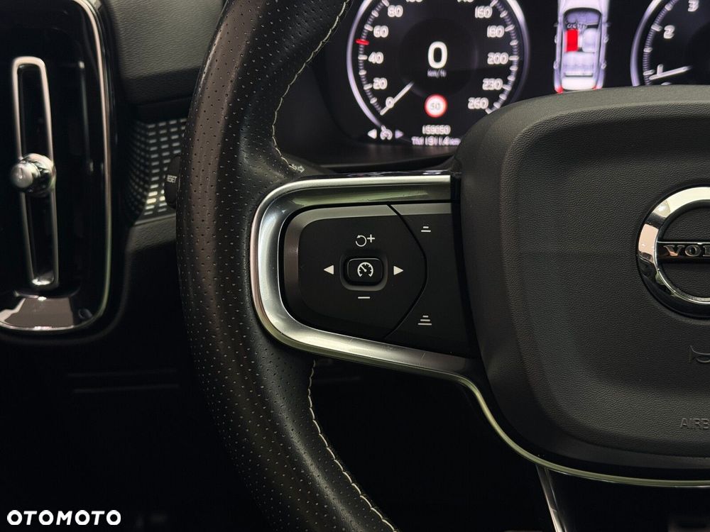 Volvo XC 40 T4 R-Design - 23