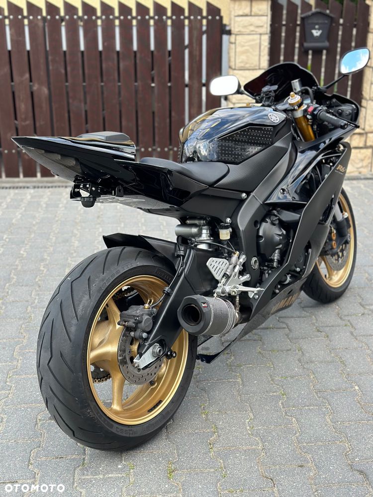 Yamaha R6 - 3