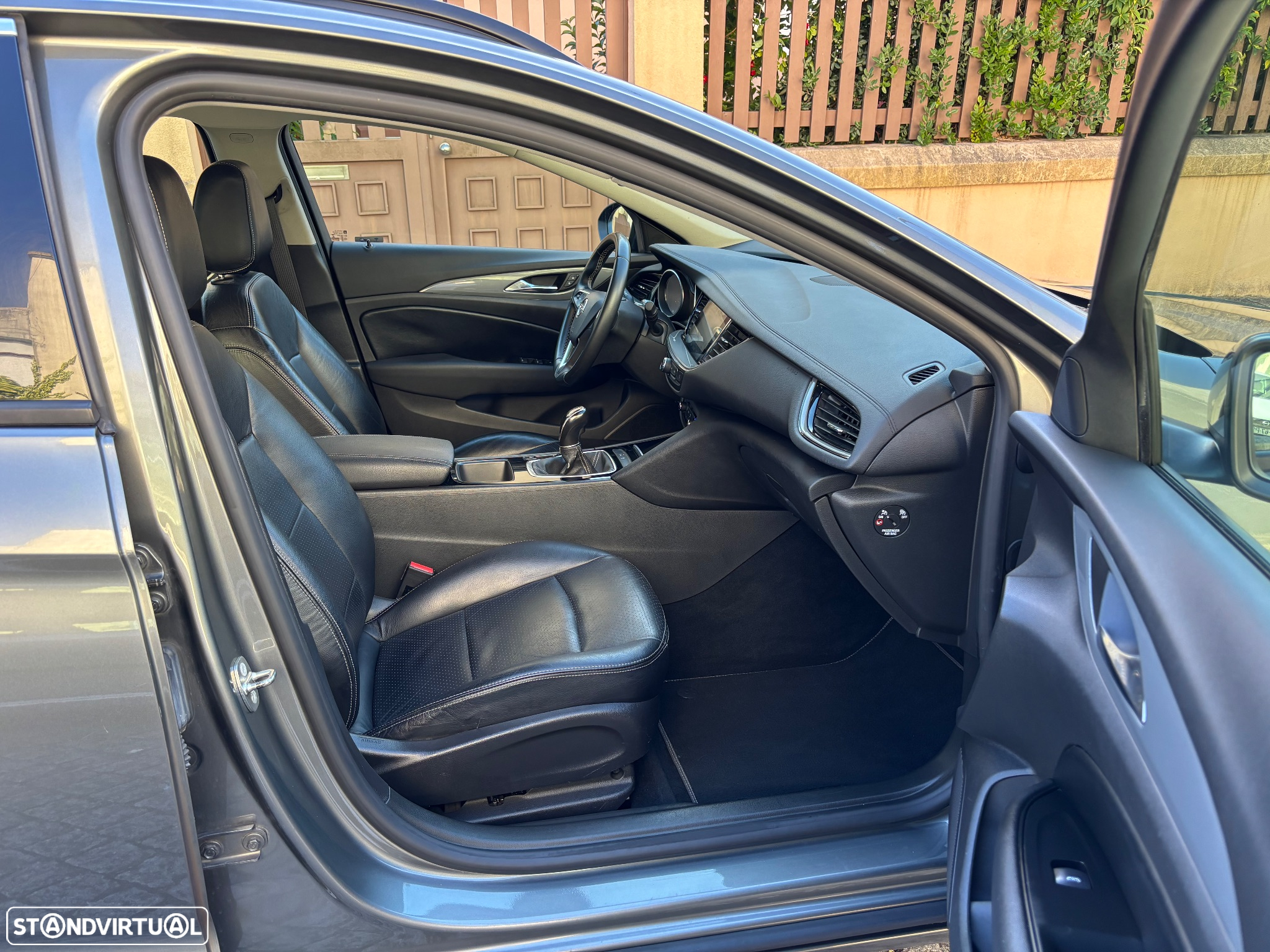 Opel Insignia Sports Tourer 1.6 CDTi Edition - 11