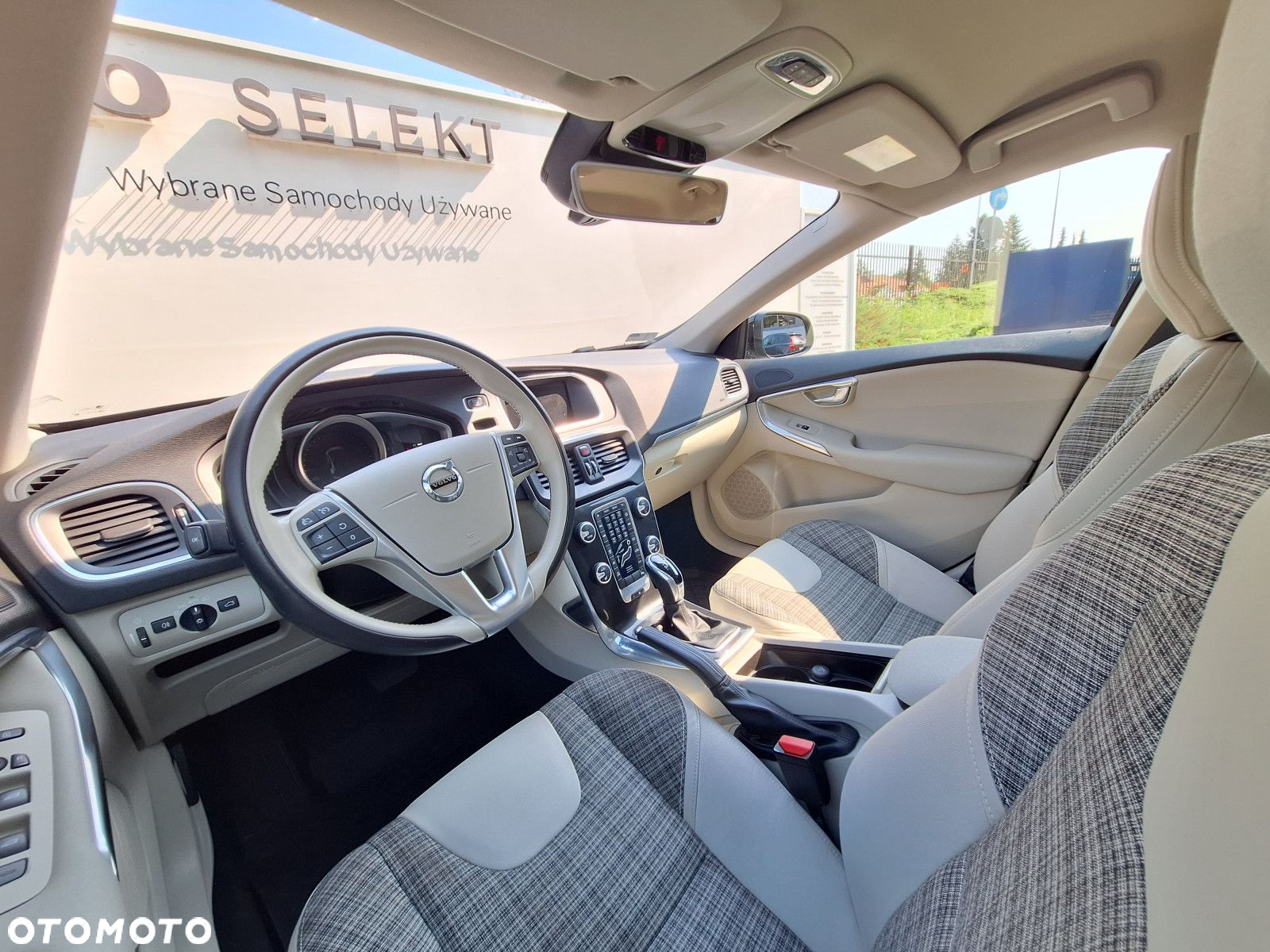 Volvo V40 - 12