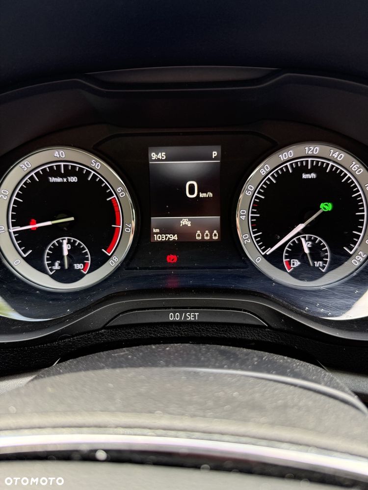 Skoda Karoq 1.5 TSI ACT 4x2 Ambition DSG - 27