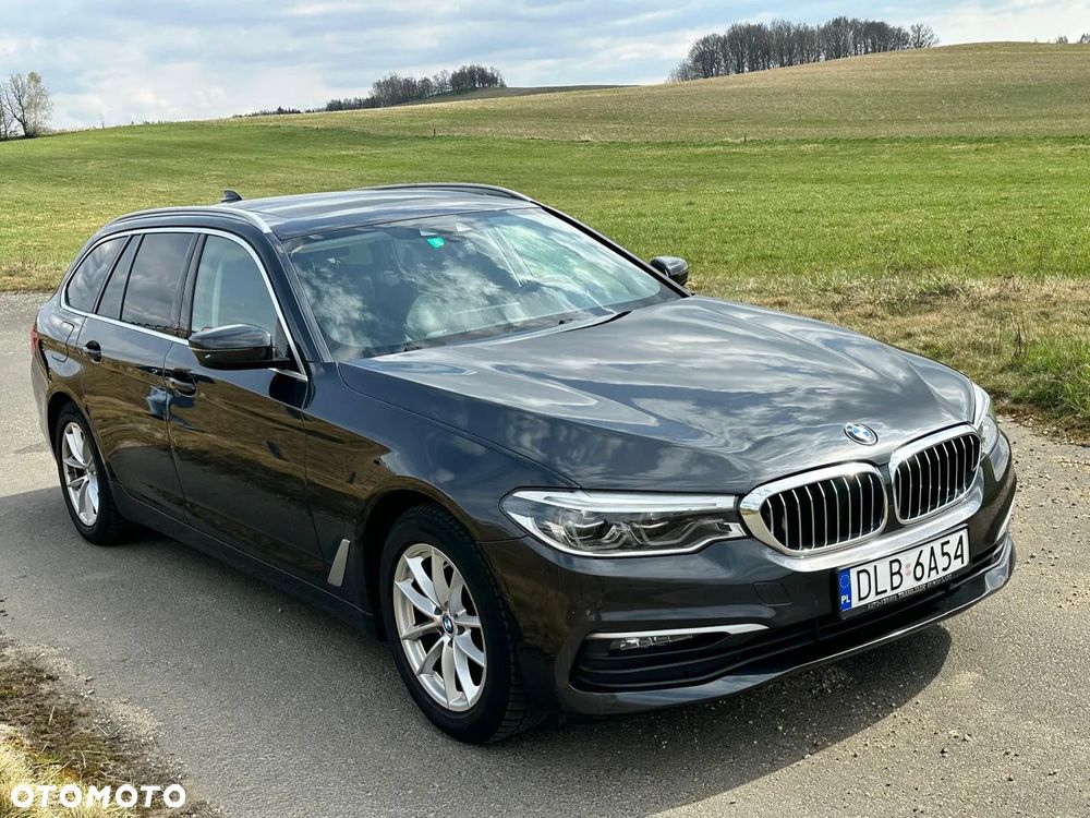 BMW Seria 5 520i GPF Luxury Line - 1