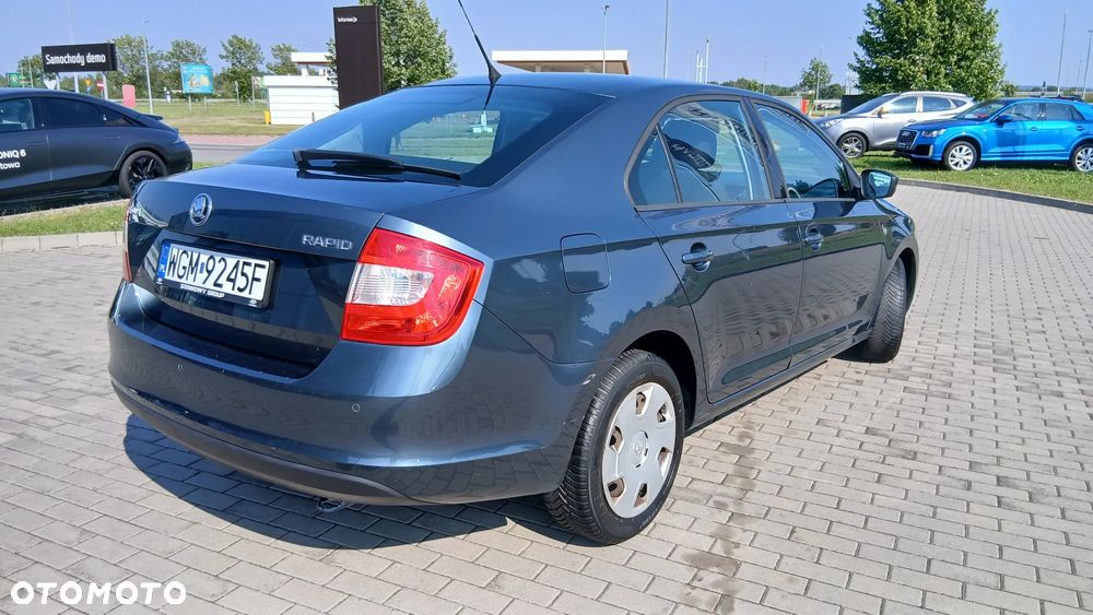 Skoda RAPID 1.2 TSI Style Plus - 35