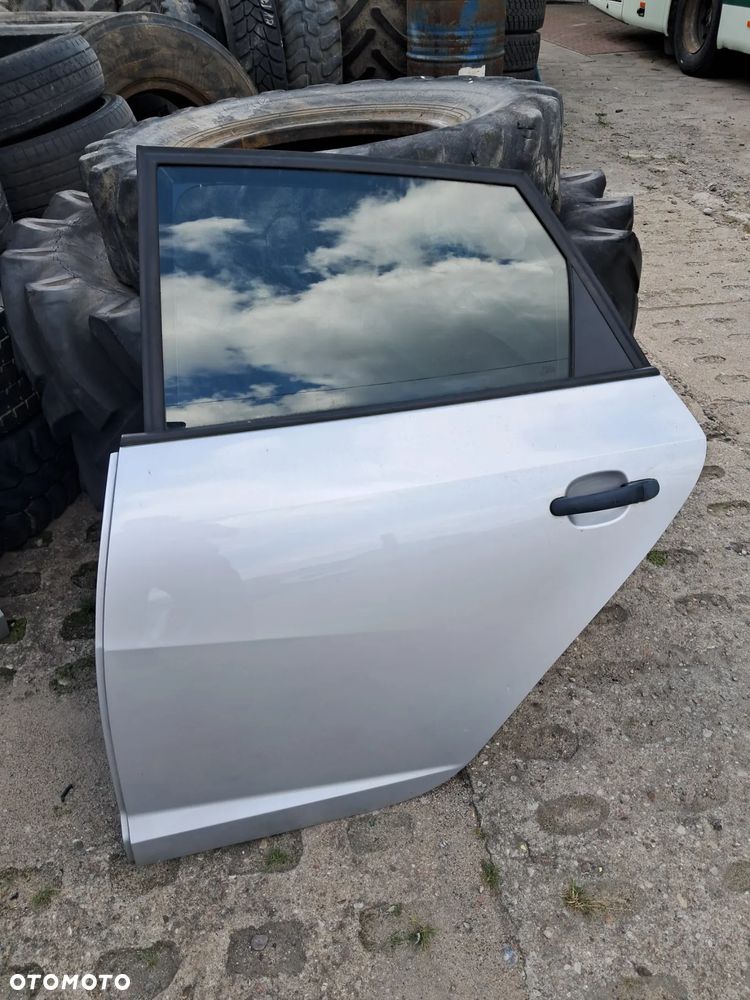 Seat Ibiza 6J IV drzwi lewy tył LX7W - 1