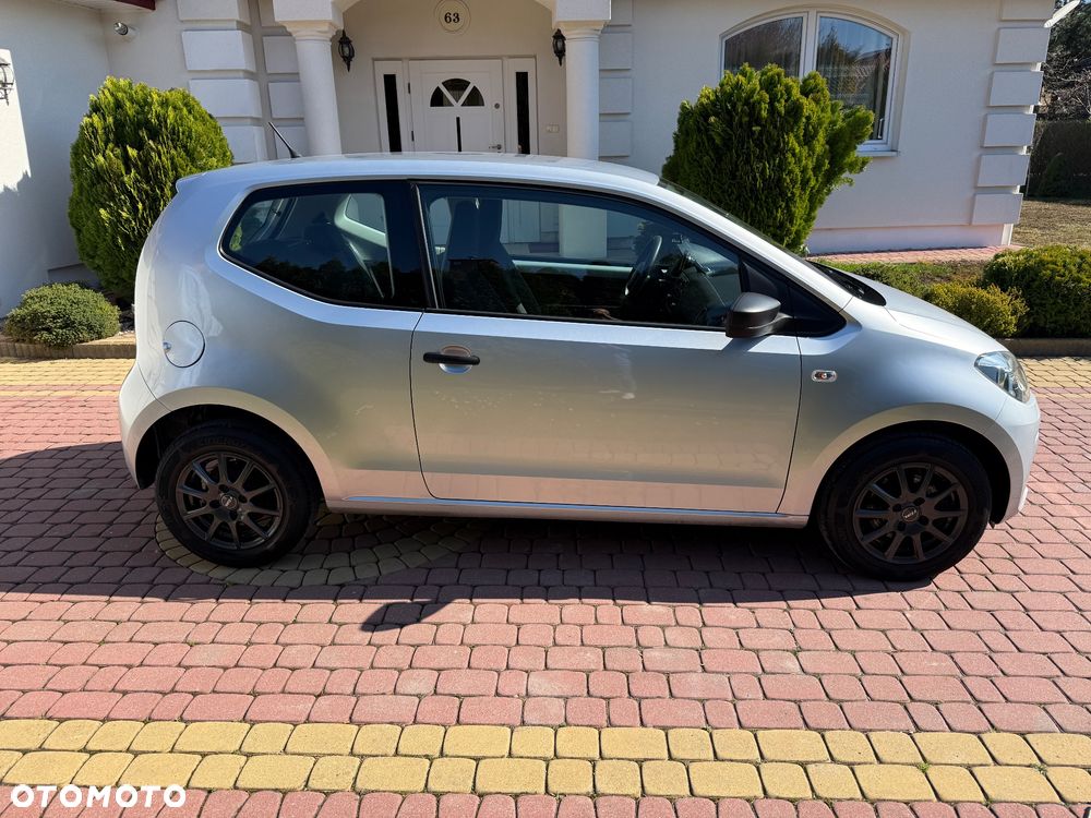 Volkswagen up! R-Line - 12