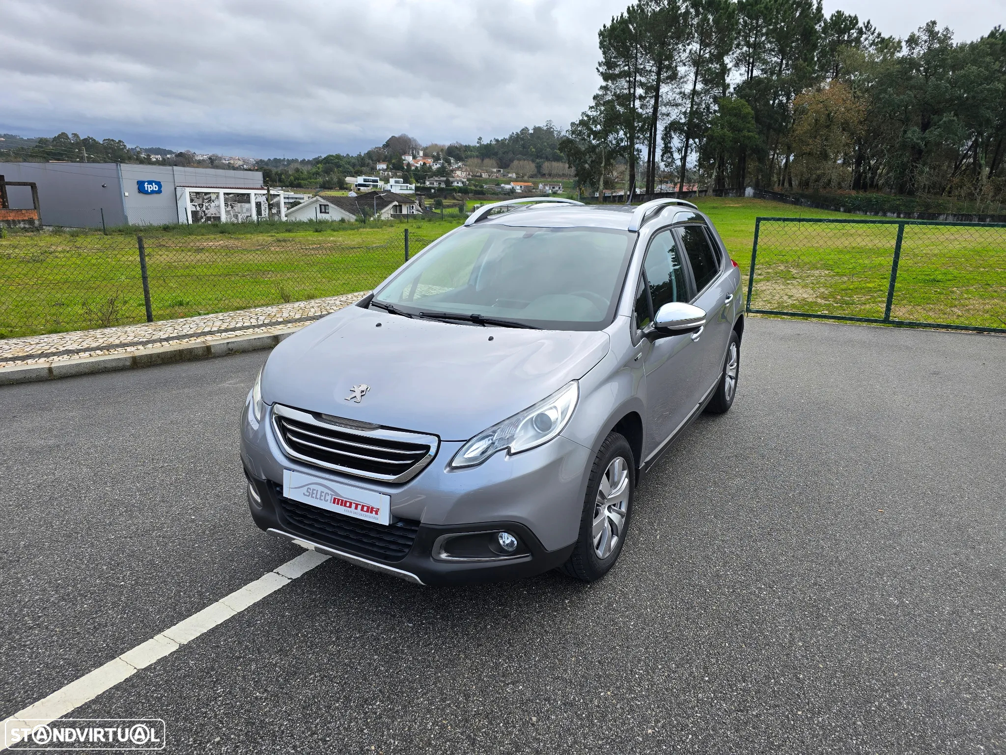 Peugeot 2008 1.2 PureTech Style - 4
