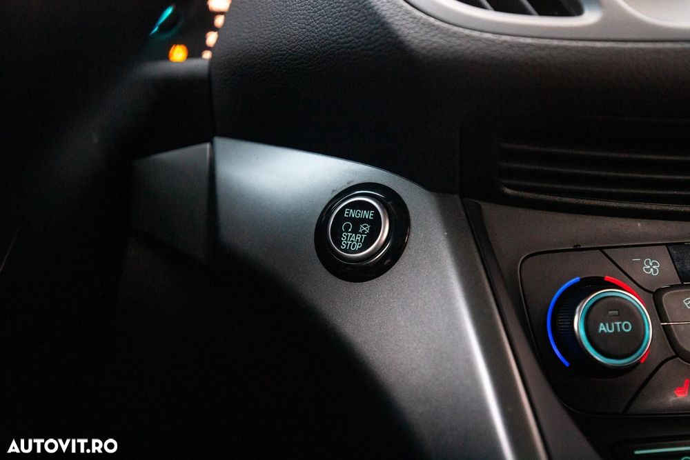 Ford Kuga 2.0 TDCi 4WD Powershift Trend - 19