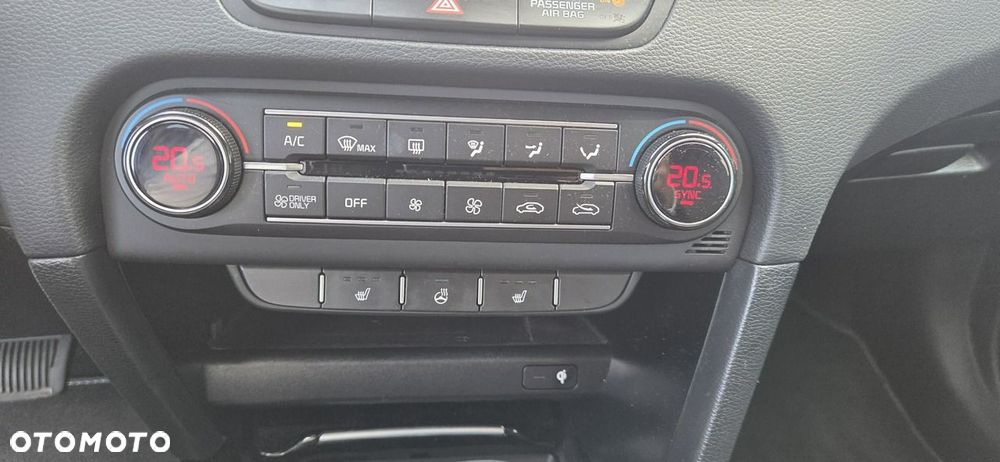 Kia XCeed 1.6 GDI PHEV Business Line DCT - 25