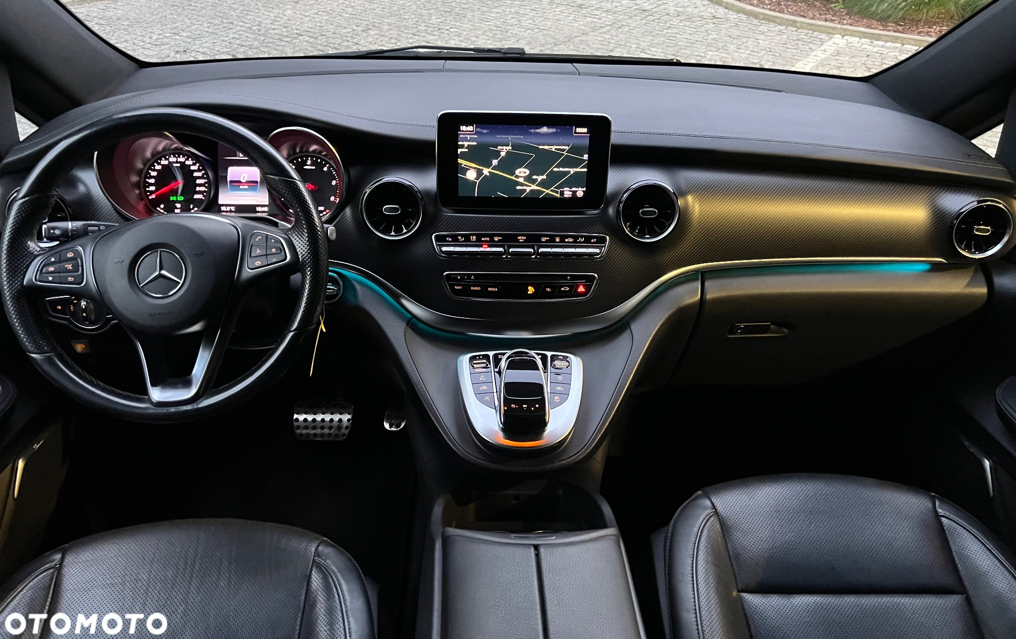Mercedes-Benz Klasa V 300 d 4-Matic Avantgarde 9G-Tronic (ekstra d³) - 29