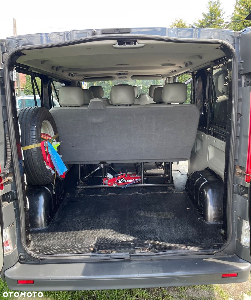 Opel Vivaro - 8