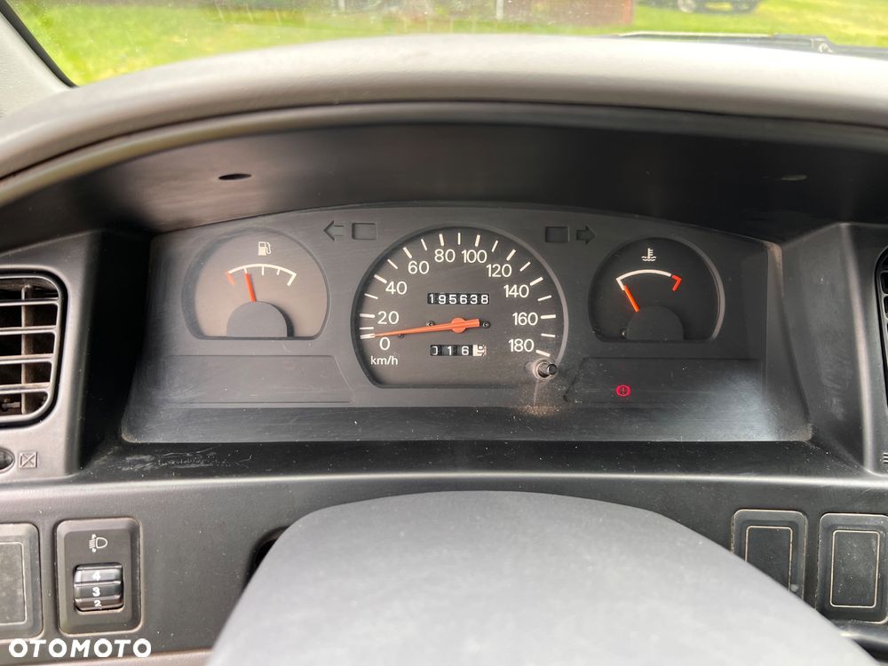 Mitsubishi L400 Standard - 11