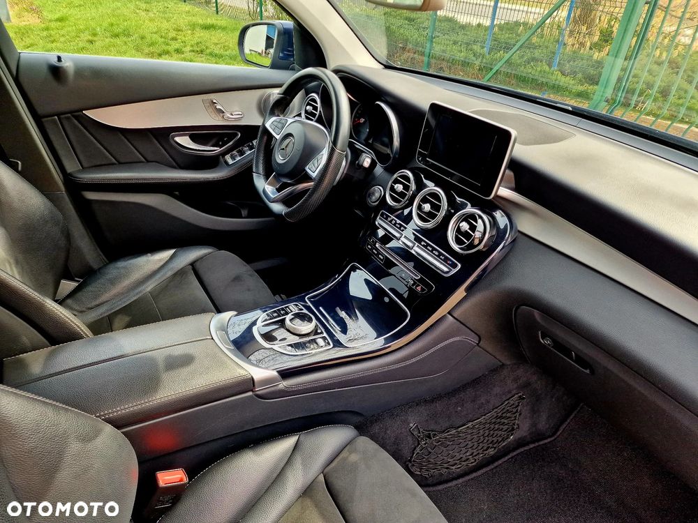 Mercedes-Benz GLC - 18