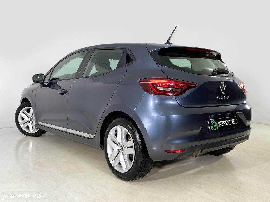 Renault Clio - 6
