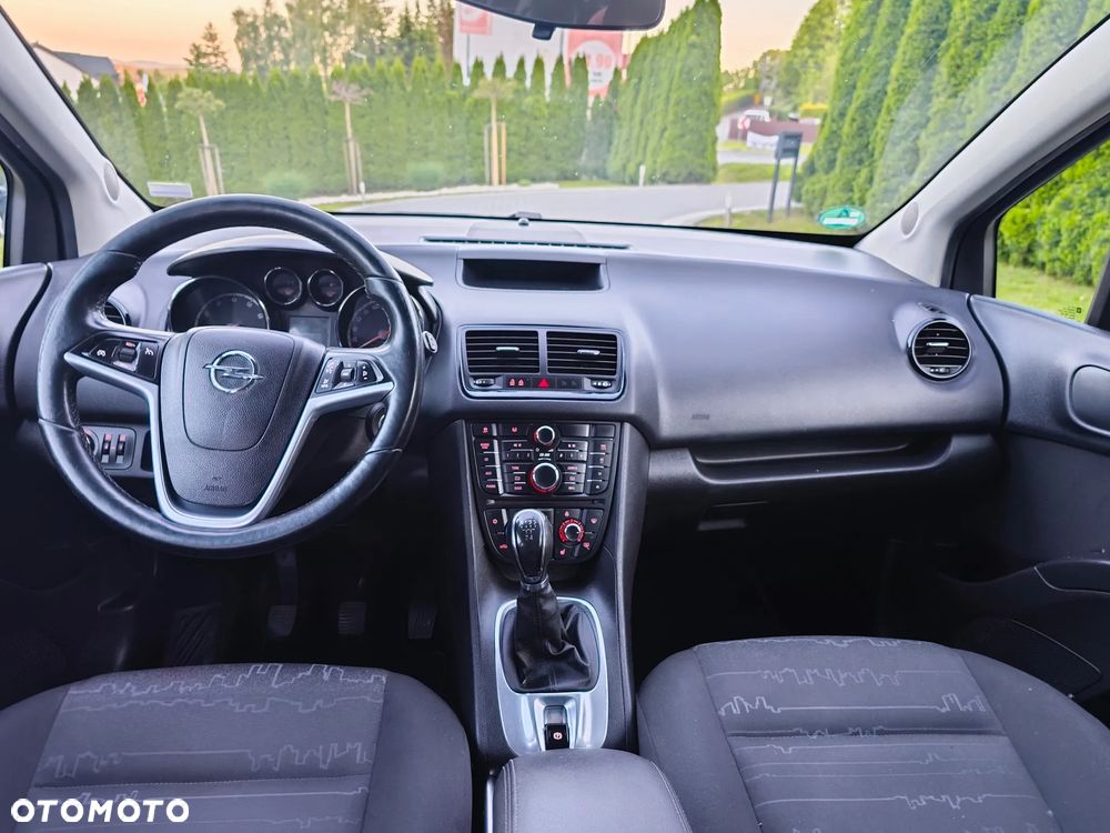 Opel Meriva 1.4 T Essentia - 16