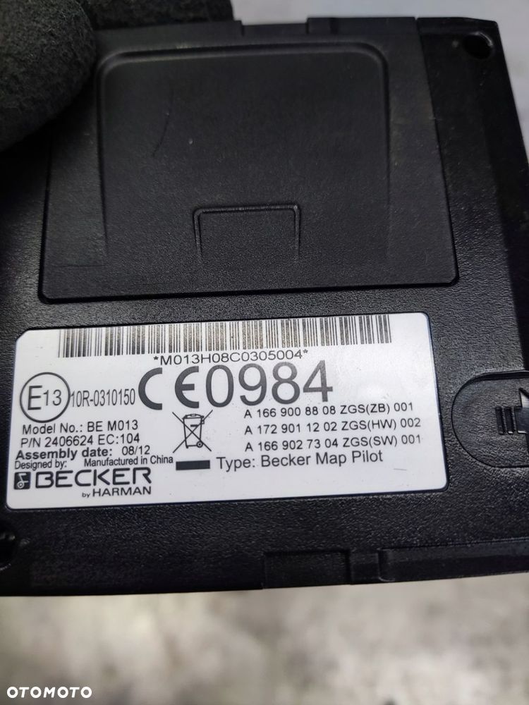 MERCEDES C KLASA W204 MODUŁ NAWIGACJI BECKER UCHWYT A1728100011 A1669008808 - 7