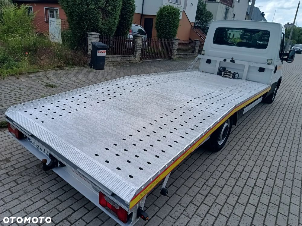 Iveco DAILY - 23