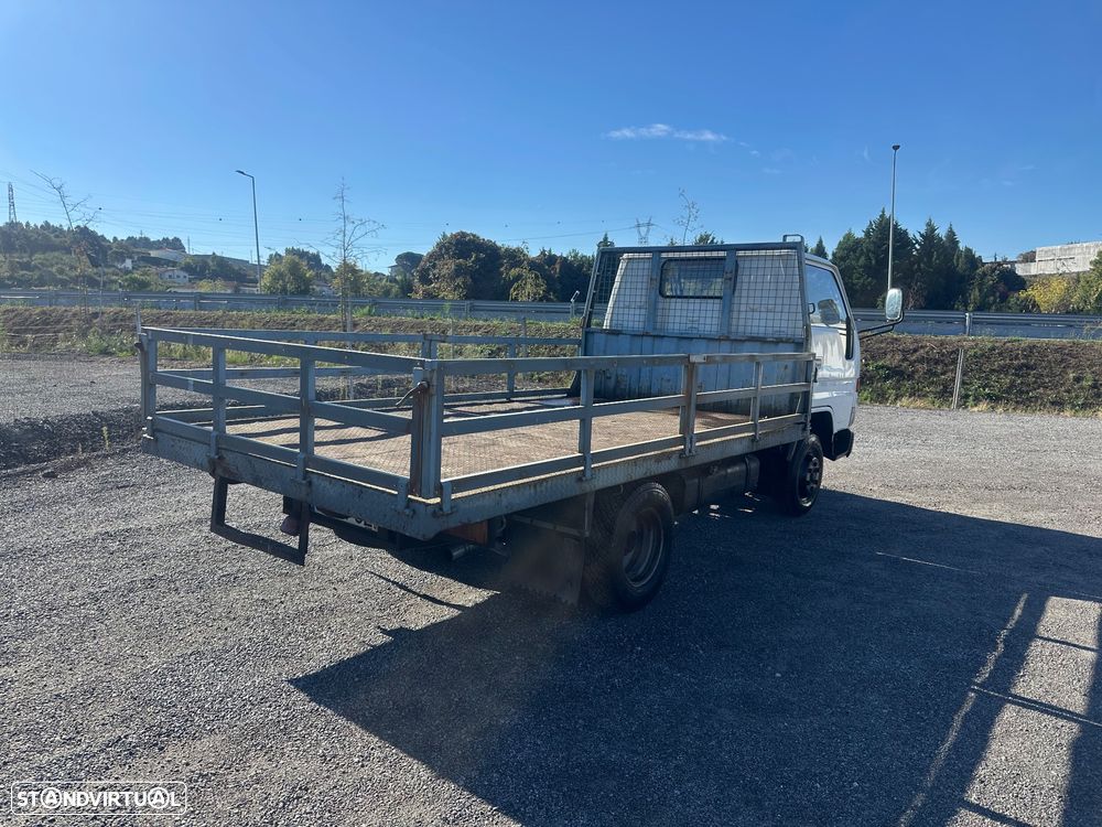 Toyota Dyna - 3