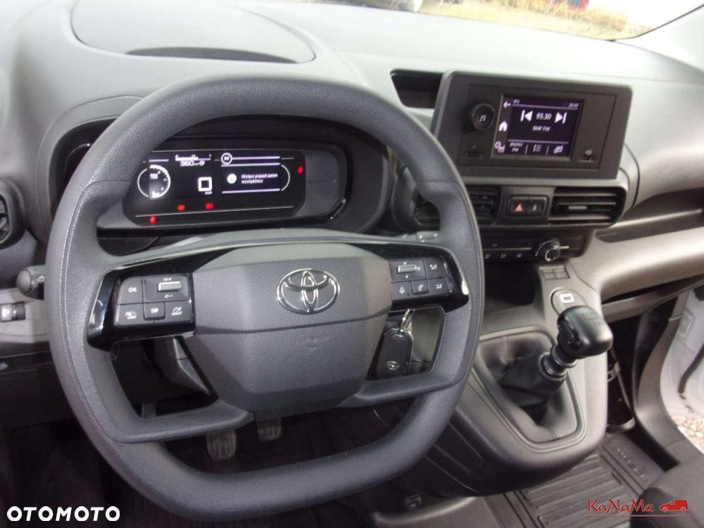 Toyota Proace City - 16