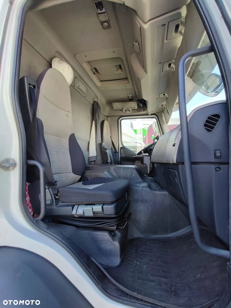 Renault Premium - 10