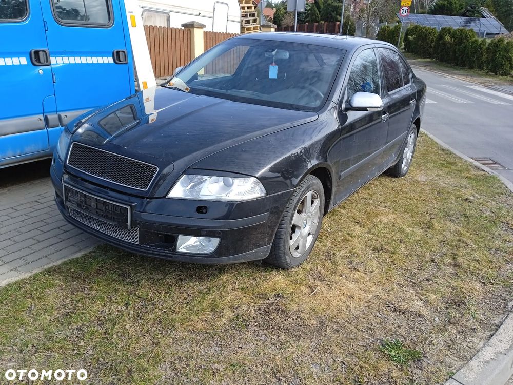 SKODA OCTAVIA II 2.0TDI BKD KOD SKRZYNI HXS DSG KOD LAKIERU 9910 DRZWI KLAPA LAMPY ZDERZAK SILNIK CZĘŚCI KSENON XENON NAGŁOŚNIENIE - 1