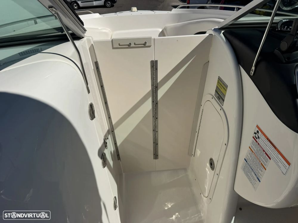 Chaparral 236 Sunesta - 9