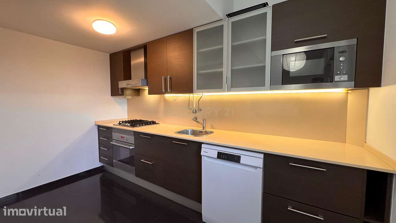 Apartamento T3 em Sacavém, Loures - Grande imagem: 2/26