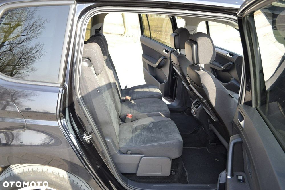 Volkswagen Touran - 38