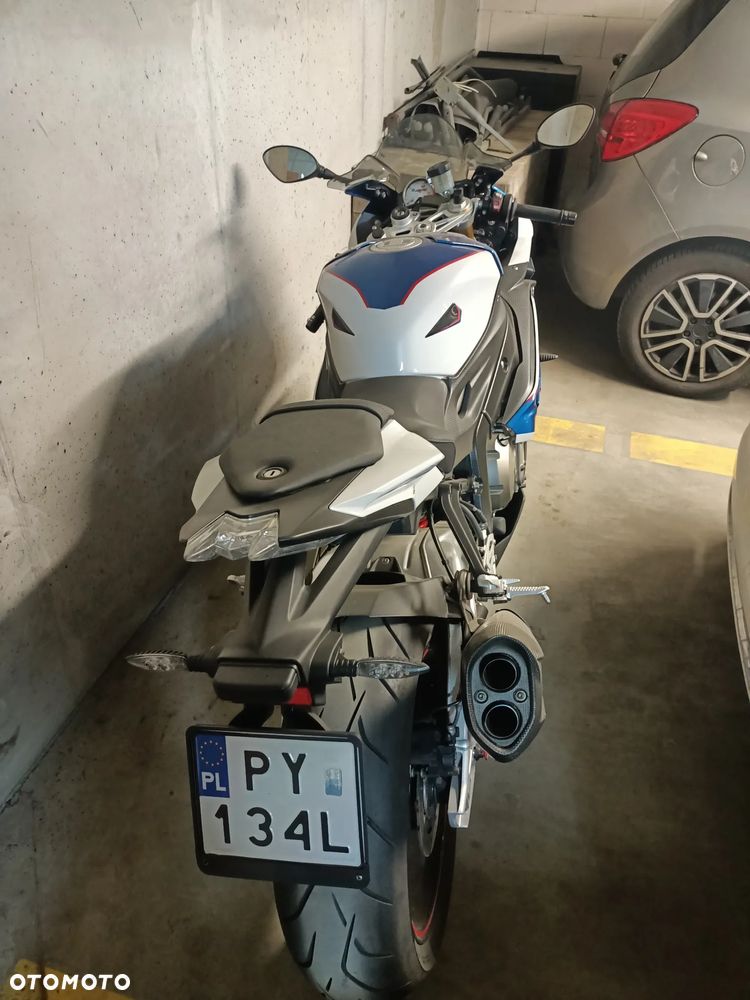 BMW S - 10