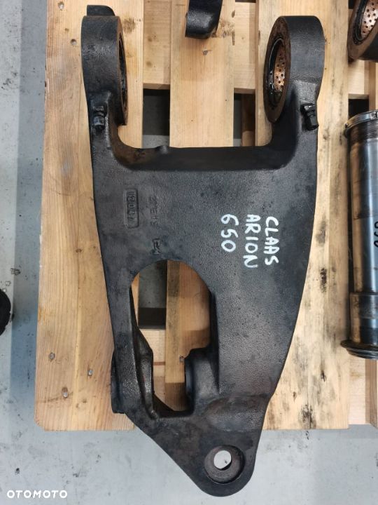 Steyr CVT 6195 {Wahacz dolny osi Carraro 12047 12048} - 8