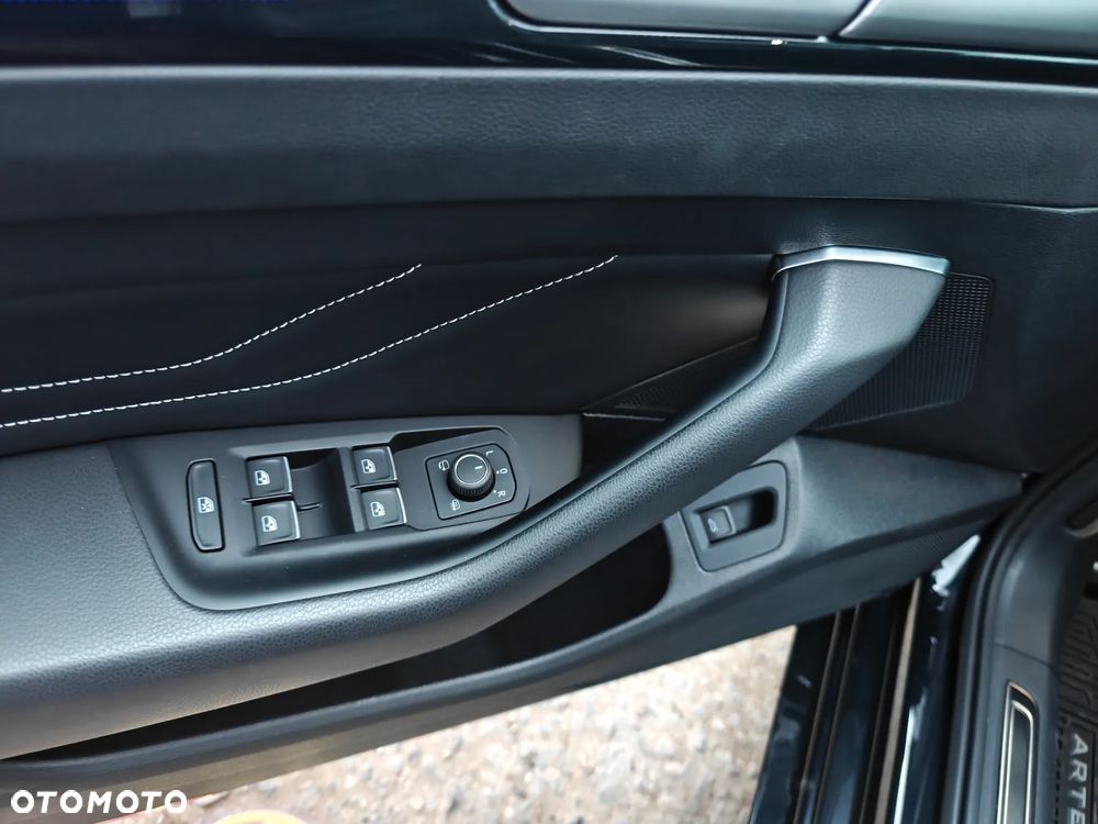 Volkswagen Arteon 2.0 TSI OPF 4Motion DSG R - 36