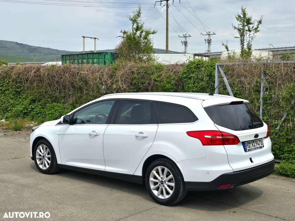 Ford Focus - 11
