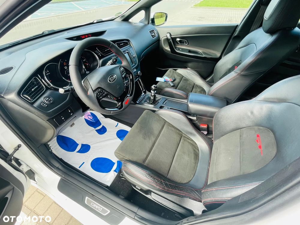 Kia Ceed 1.6 T-GDI GT-Challenge - 9