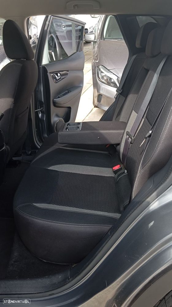 Nissan Qashqai - 12