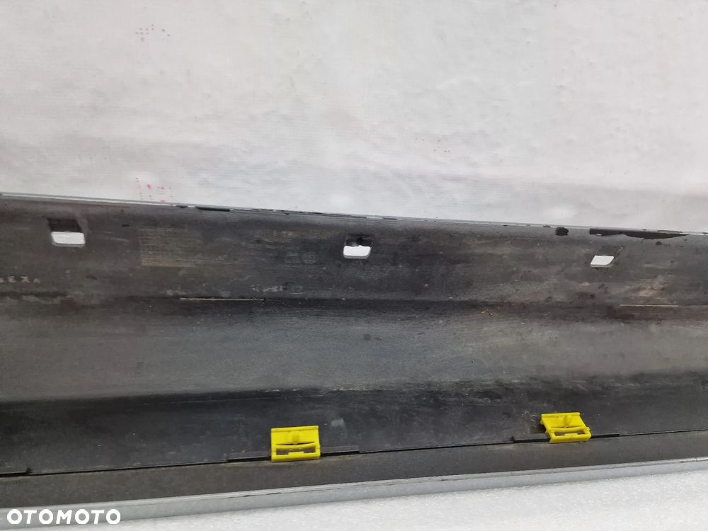 BMW E90 / E91 05- ŁADNA PRAWA LISTWA PROGOWA / NAKŁADKA PROGU , NR 5171-7062298 / 7062298 , NR AUKCJI PR393 - 11