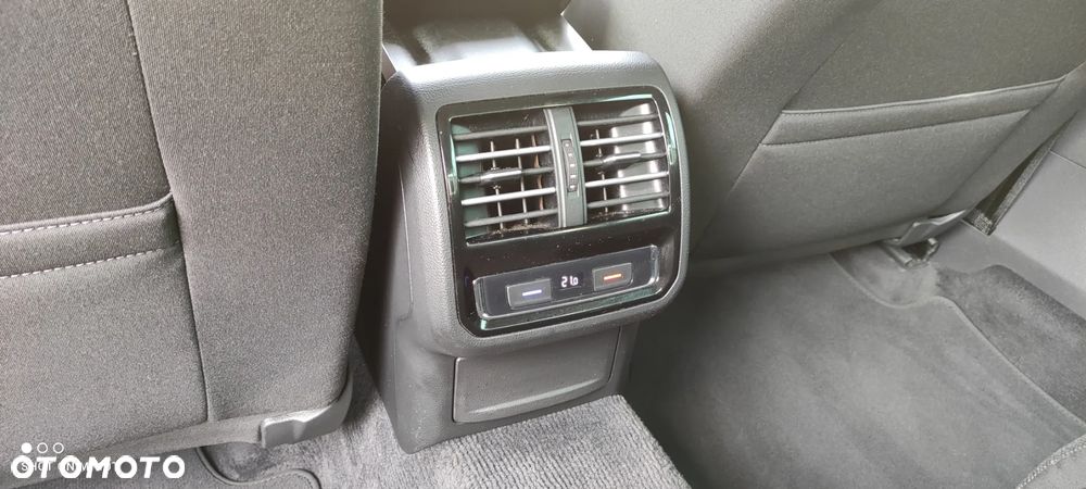 Volkswagen Passat 2.0 TDI BMT Comfortline DSG - 24
