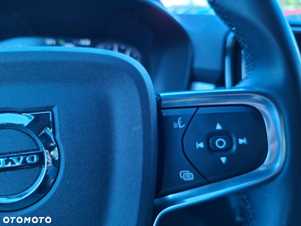 Volvo XC 40 T2 Core - 17